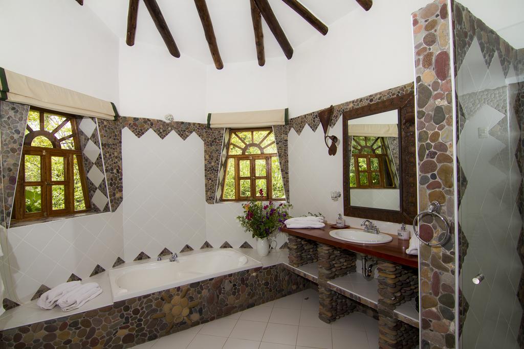 Las Casitas Del Arco Iris Urubamba Exteriör bild